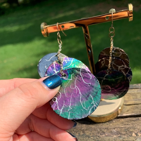 Rainbow Shell Splatter Paint Dangle Earrings - Picture 5 of 13